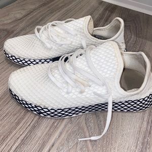 Adidas Deerupt Running Shoes